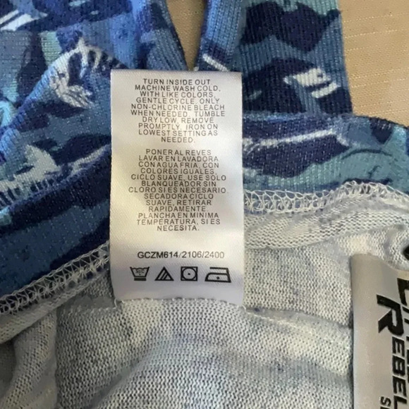 LITTLE Rebels - Picture 9 of 9